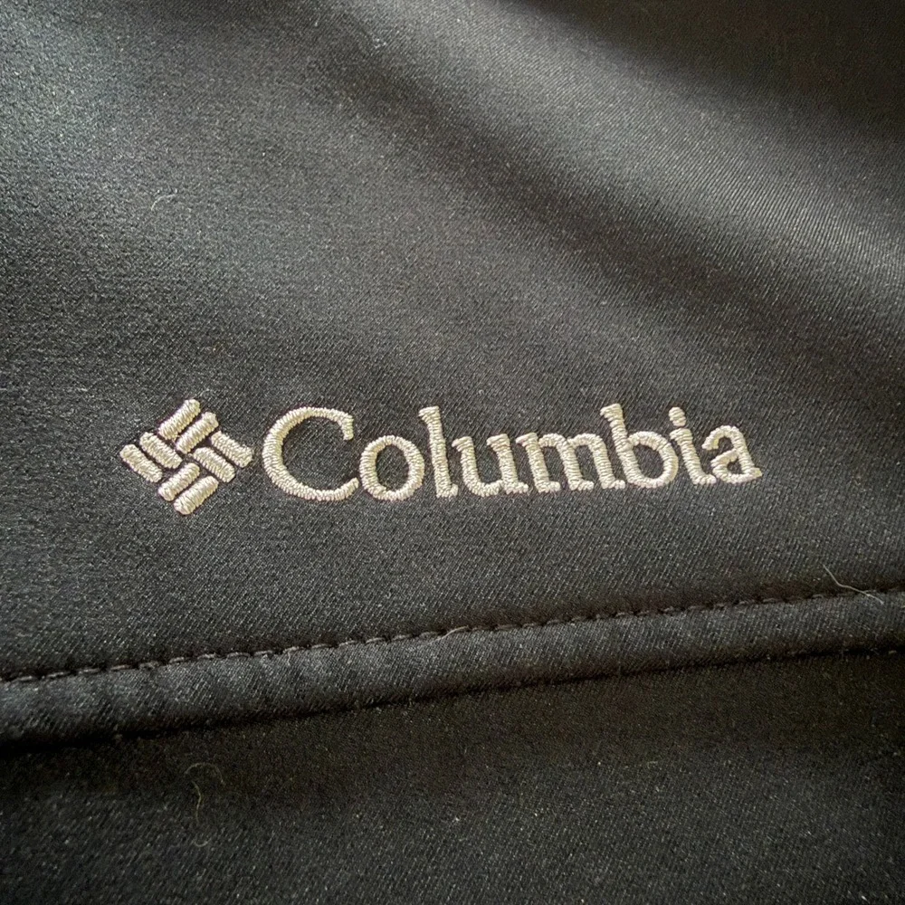 Columbia Men's Ascender Softshell Full Zip Jacket Large Black Omni-Shield XM6093